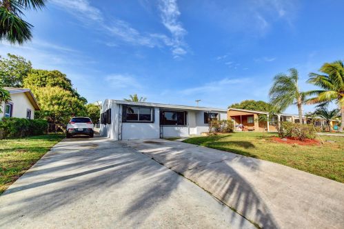113 Atlantic Dr, Boynton Beach, FL 33435-1646
