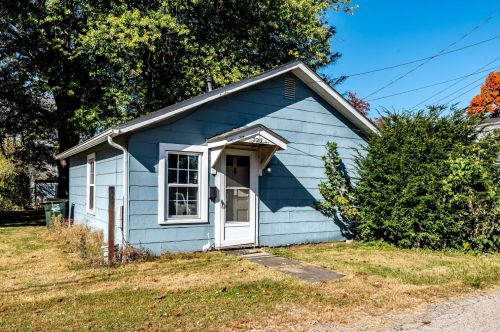 239 Pleasant St, Xenia OH  45385-2317 exterior