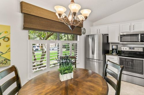 25749 Pinehurst St, Mount Plymouth FL  32776-9014 exterior