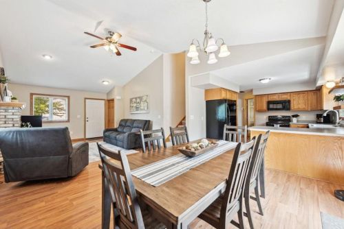 1987 Windmill Dr, Hammond WI  54002-5137 exterior