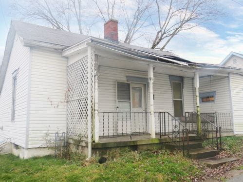 111 Highland Ave, Claysville, PA 15323-2389