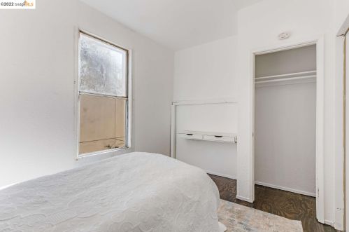 3426 Hannah St, Oakland CA  94608-4024 exterior