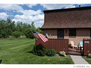 696 Surrey Hill Way, Rochester, NY 14623-3054