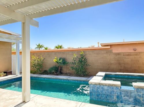 13938 Avenida Ln Vis, Desert Hot Springs CA  92240-6509 exterior