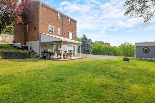 409 Winterset Dr, Pittsburgh, PA 15209-1847