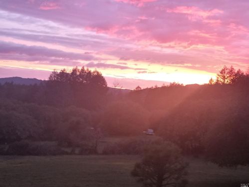 5480 Canyon Rd, Willits CA  95490-9242 exterior