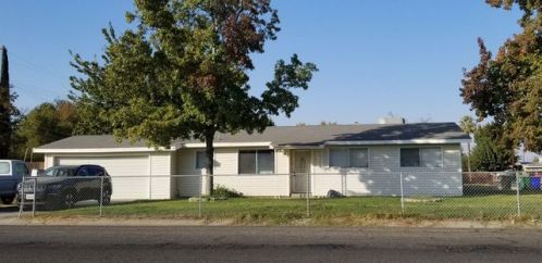 1312 Westfield Ave, Porterville, CA 93257-1137