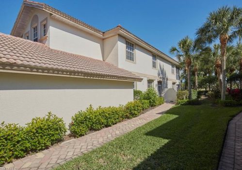 22991 Rosedale Dr, Bonita Springs, FL 34135-8212