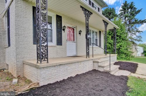 316 Kendale Rd, Red Lion PA  17356-9633 exterior