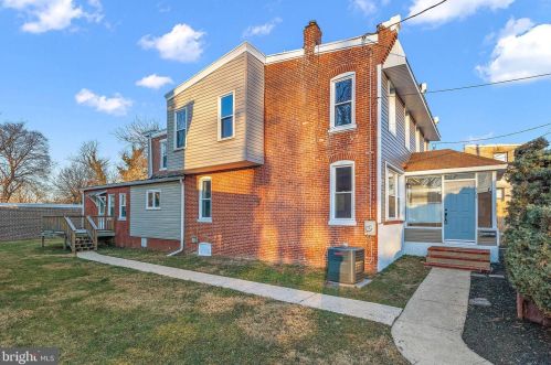 304 30th St, Wilmington, DE 19802-3133