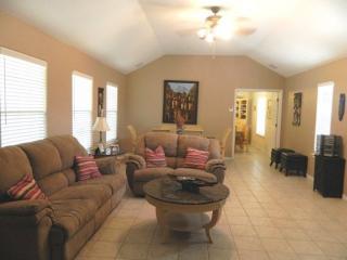 308 Boulder Ridge Dr, Del Rio TX  78840-2138 exterior