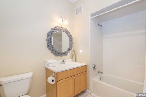 280 Main St, West Paterson NJ  07424-1236 exterior