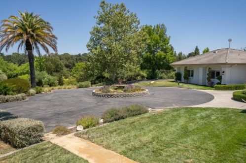 1440 Ridge Rd, Templeton CA  93465-9303 exterior