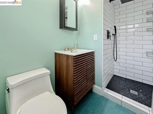 4224 Scenic Ave, West Pittsburg CA  94565-6036 exterior