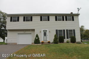 139 Butternut Rd, Wilkes Barre, PA 18708-9645