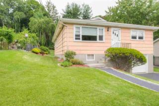34 Pershing Ave, Crotonville, NY 10562-2628