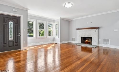 193 Tooker Ave, Springfield NJ  07081-1634 exterior