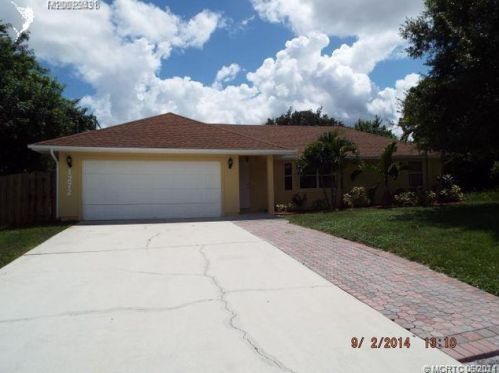 1272 Amboy Ave, Fort Pierce, FL 34953-5346
