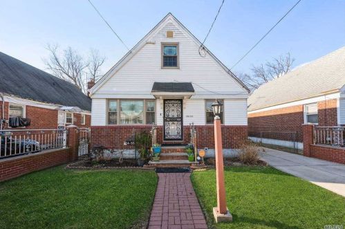 10458 214th St, Jamaica, NY 11429-1543