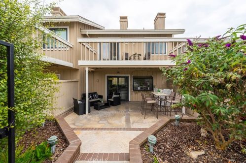 309 Regatta Way, Seal Beach CA  90740-5985 exterior