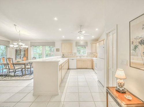 1826 Farm Trl, Sanibel FL  33957-4118 exterior