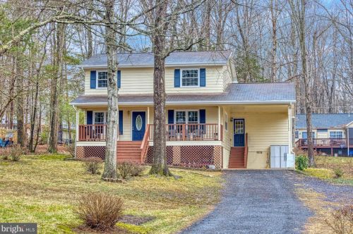 305 Harrison Cir, Locust Grove VA  22508-5256 exterior