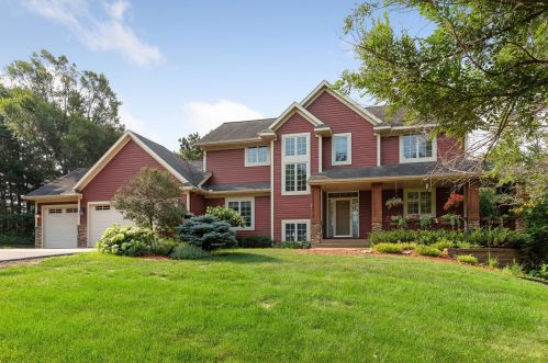 761 Packer Dr, Hudson, WI 54016-7690