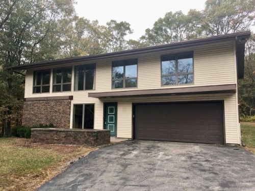 30 Indian Head Rd, Wrentham, MA 02093-1649