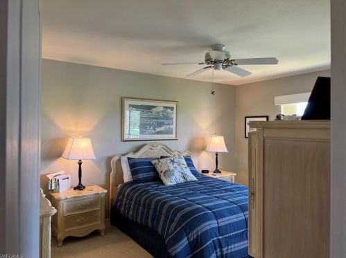 7340 Coventry Ct, Naples FL  34104-6726 exterior