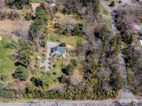 204 Brookville Rd, Muttontown, NY 11545-3310
