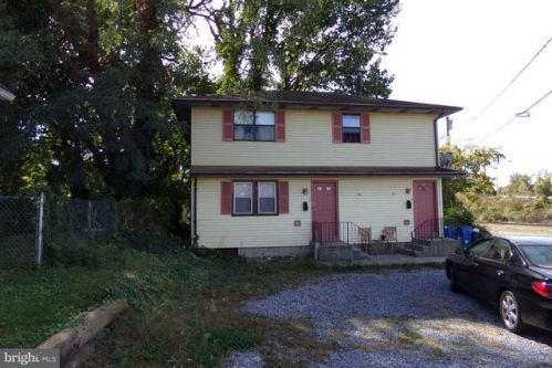 207 Station Ave, West Deptford, NJ 08093-1143