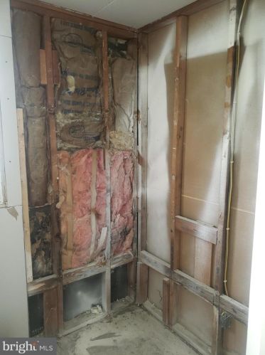 25 Garfield Dr, Willingboro NJ  08046-3227 exterior