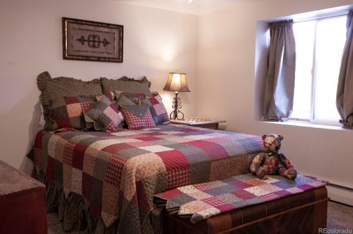 3279 Pearl St, Englewood CO 80113-2713 exterior