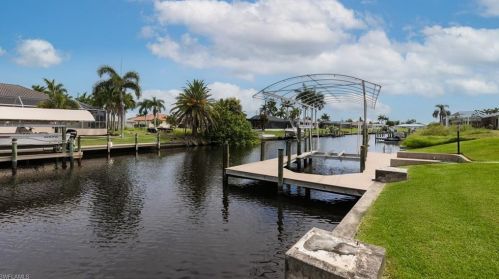 2223 27 Ter, Cape Coral FL  33904-3328 exterior