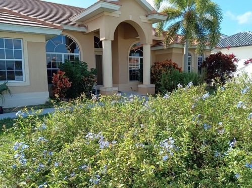 18463 Royal Hammock Blvd, Naples, FL 34114-8931