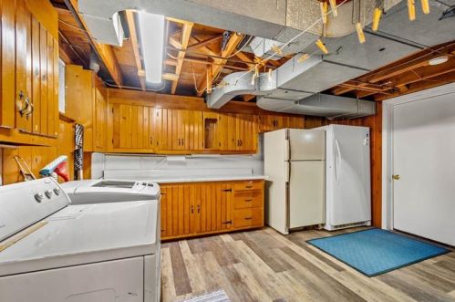 561 Clemson Dr, Pittsburgh PA 15243-1736 exterior