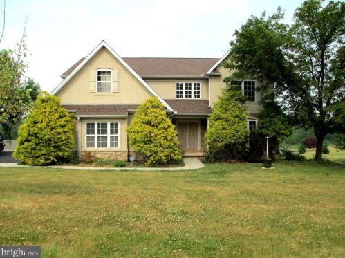 410 Boyd Dr, Red Lion, PA 17356-8765