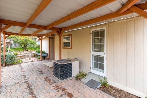 337 Nightingale Ave, Lake Nacimiento CA  93446-4012 exterior