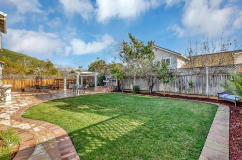 1066 Cross Springs Ct, San Jose CA  95120-1516 exterior