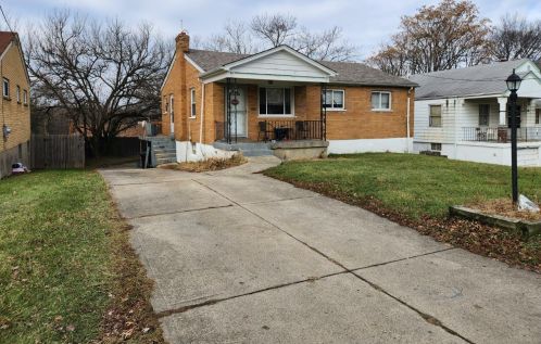 1733 Gellenbeck St, Cincinnati, OH 45205-1005