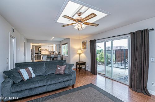 275 Meadowbrook Dr, Santa Maria CA  93455-3604 exterior