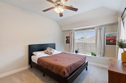 6629 Alleyton Dr, Austin TX 78725-2915 exterior