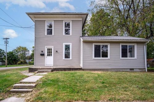 144 Riblet St, Sugar Grove Lake, OH 44833-2125