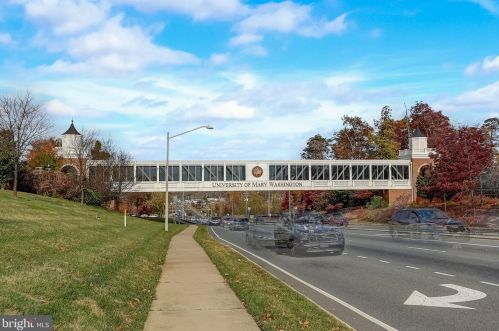 807 Cornell St, Fredericksburg VA  22401-4716 exterior