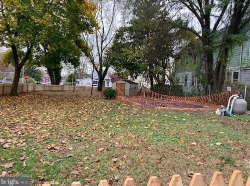 320 Woodland Ave, Yardley, PA 19067-2323