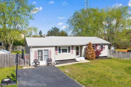 1 Drexel Dr, Jackson Twp, NJ 08527-2310