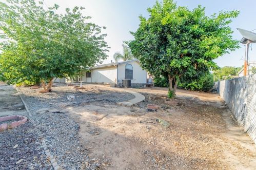 31768 Via Cordova, Lake Elsinore CA  92530-7961 exterior