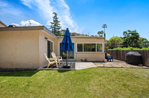 7990 Windsor Dr, La Mesa CA  91941-7808 exterior