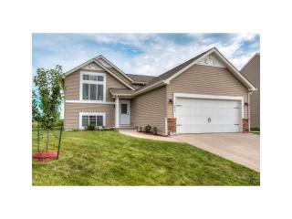 613 36th St, Bondurant, IA 50035-6825