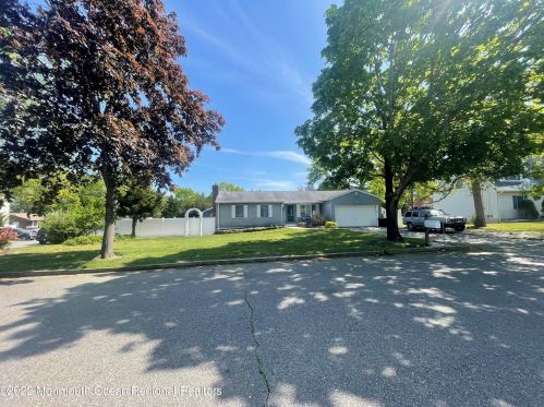 1761 Hillwood Rd, Lacey, NJ 08731-3933